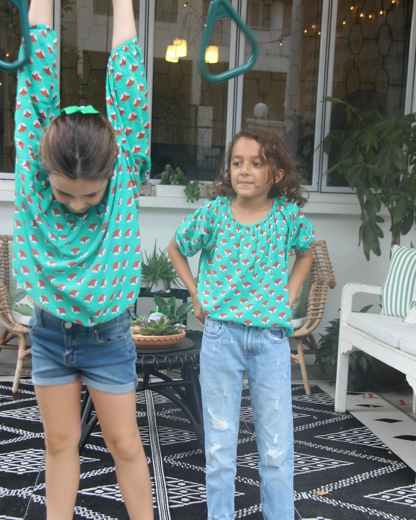 Esmeralda Top - Fox On Green